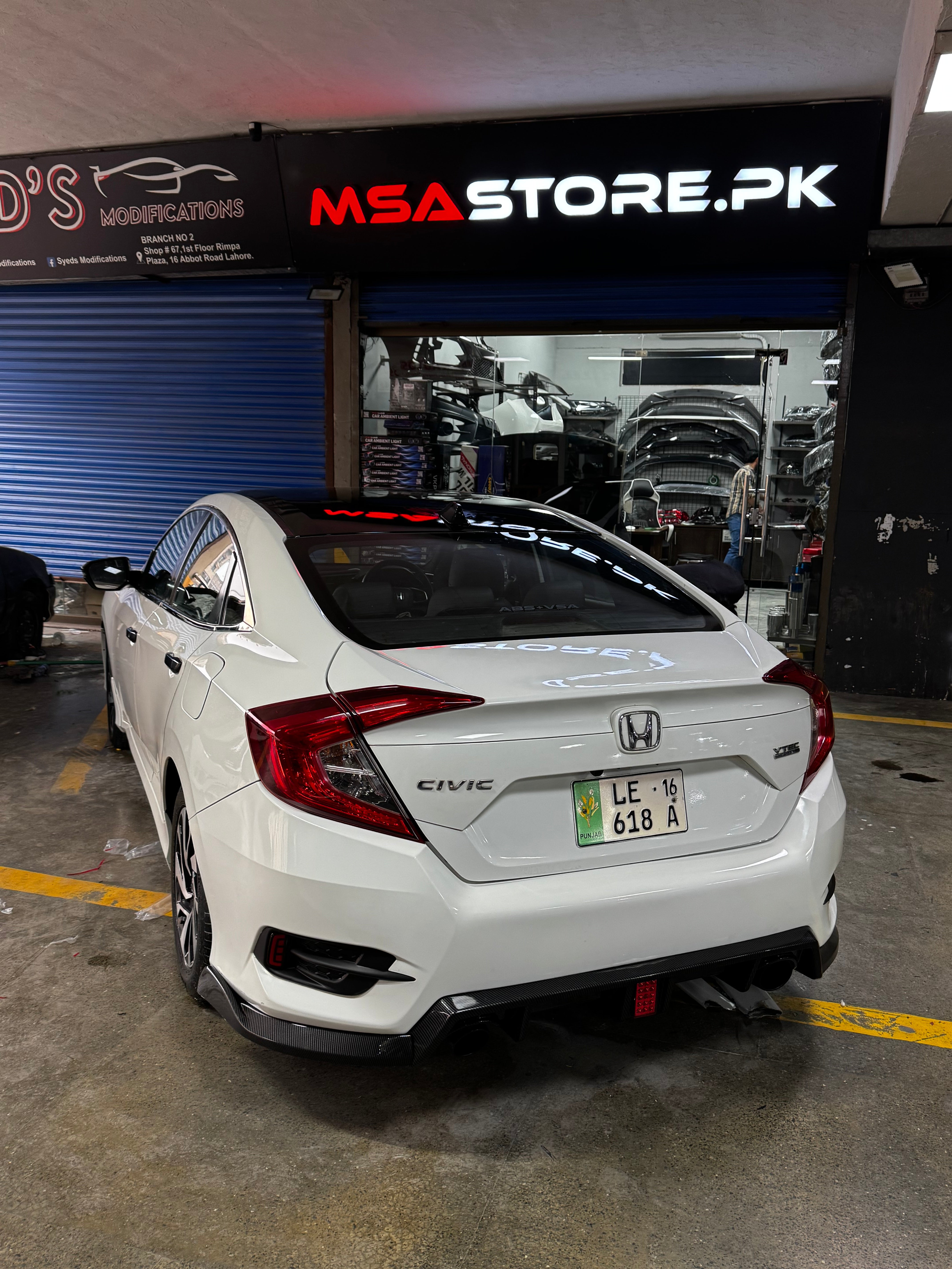 3-Piece Glossy Black/Carbon Fiber Rear Diffuser for Honda Civic X (2016–2021)