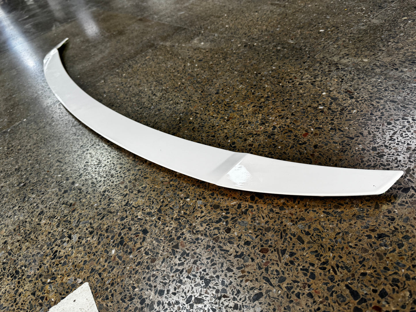 Hyundai Elantra Hybrid 2025 Trunk lip spoiler non-painted