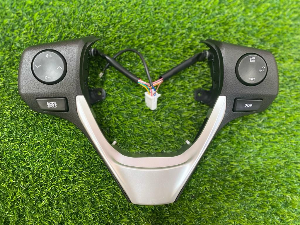 Toyota corolla 2015 steering multimedia