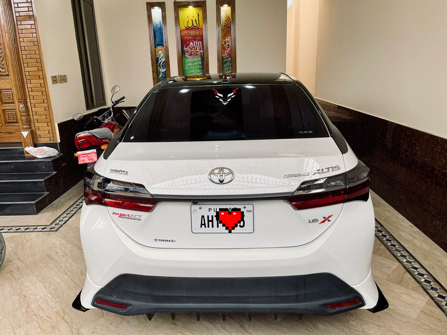 Rear Bumper Defuser Shark Fin Style - Universal