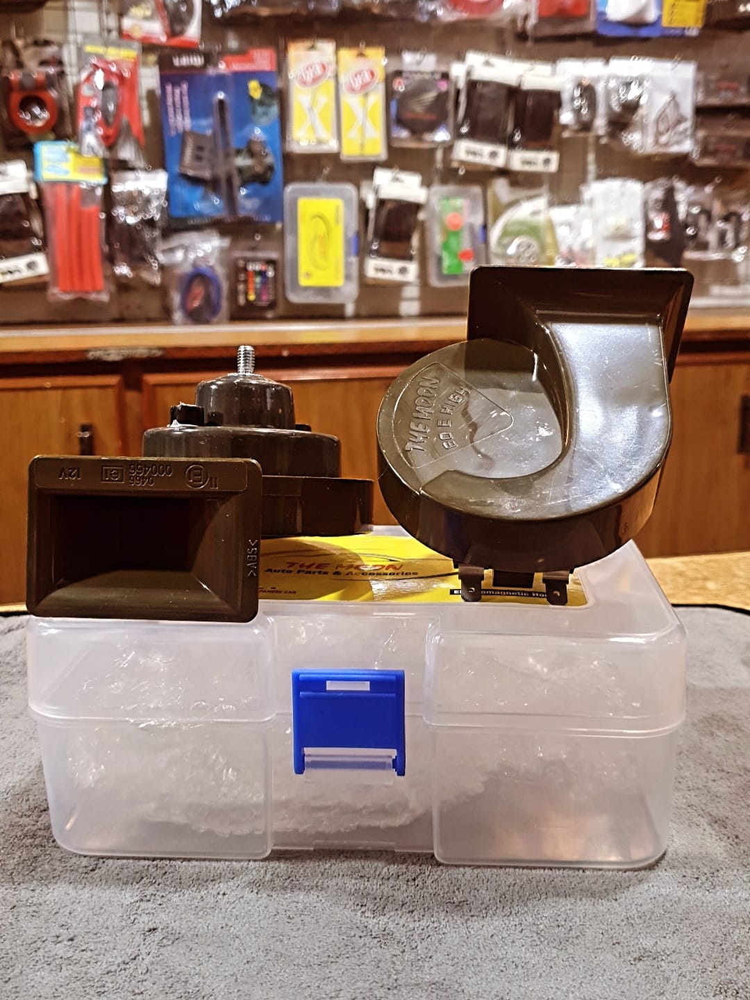 The moon Horn 100% Cooper Coil Horn