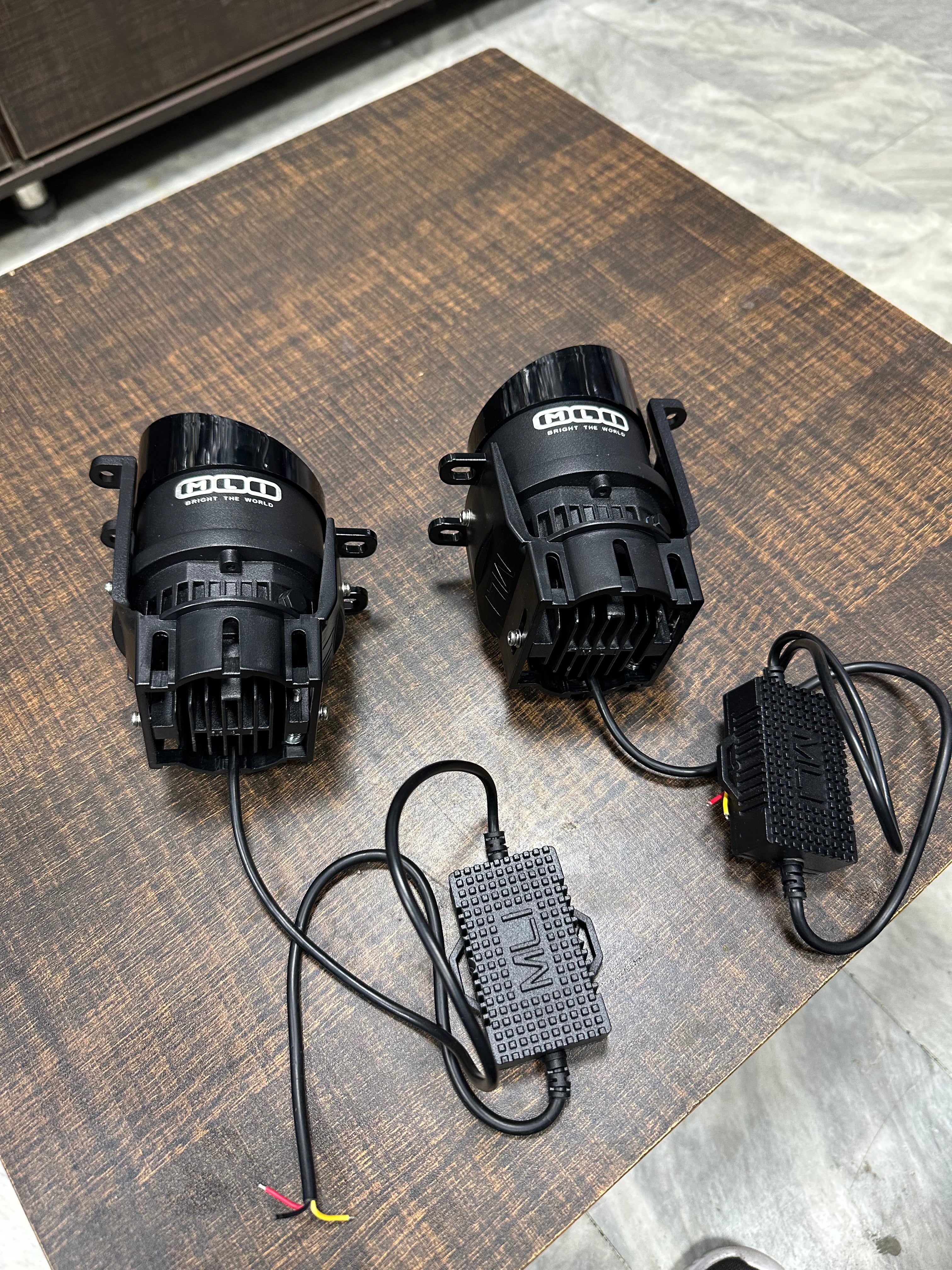 Premium Quality Bright Fog Light Projectors - 2PCs