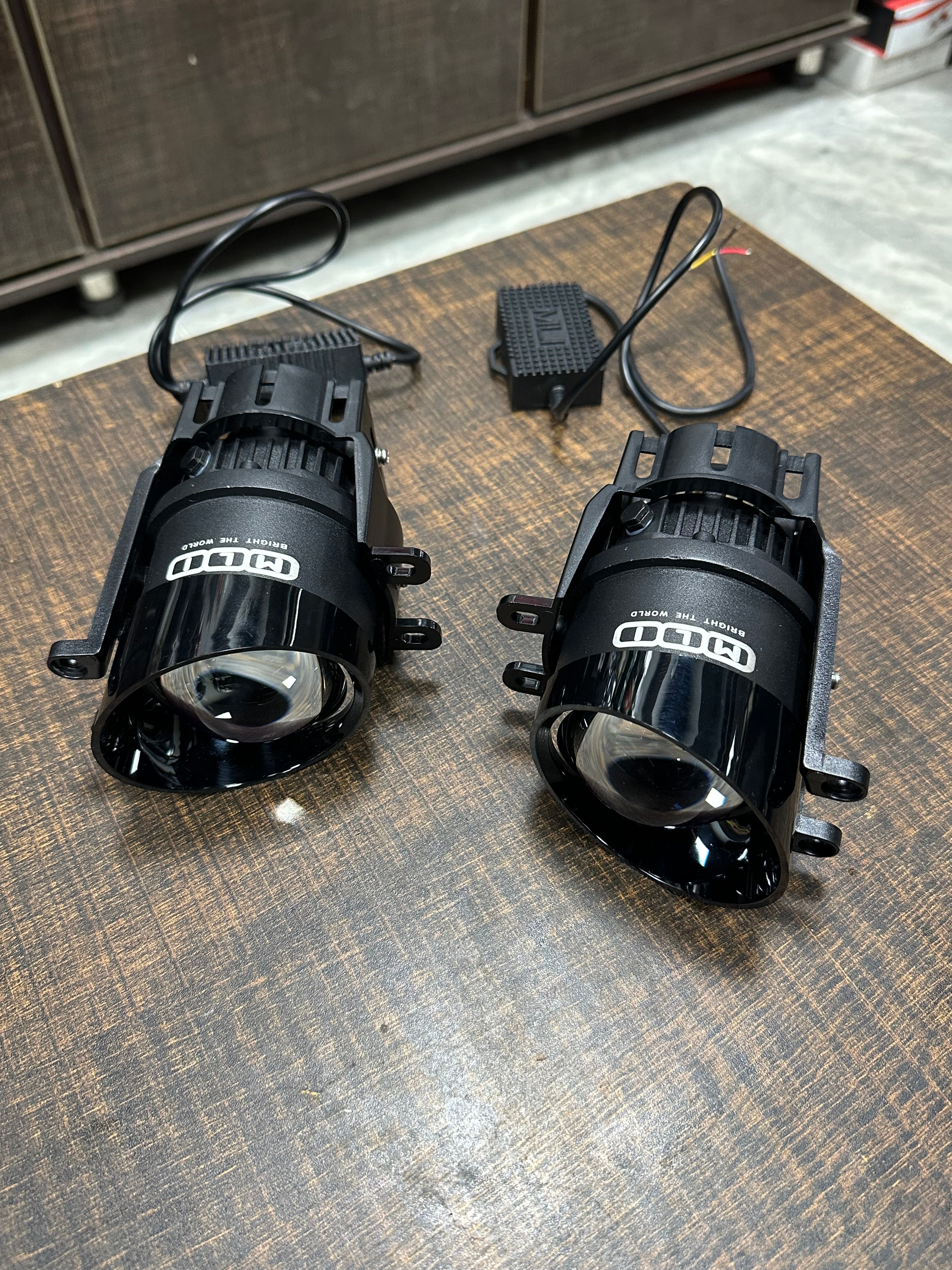 Premium Quality Bright Fog Light Projectors - 2PCs