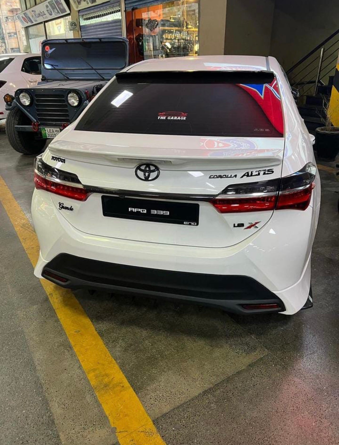 Toyota corolla 2015 Abs plastic Roof spoiler non-painted