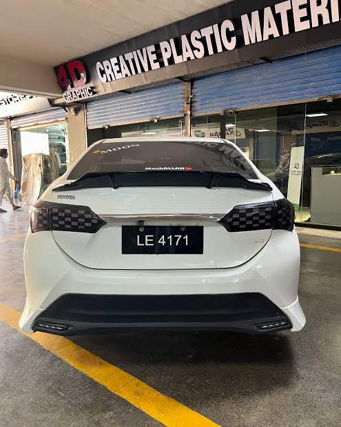 Toyota Corolla 2015 Abs plastic ducktail trunk spoiler non-painted