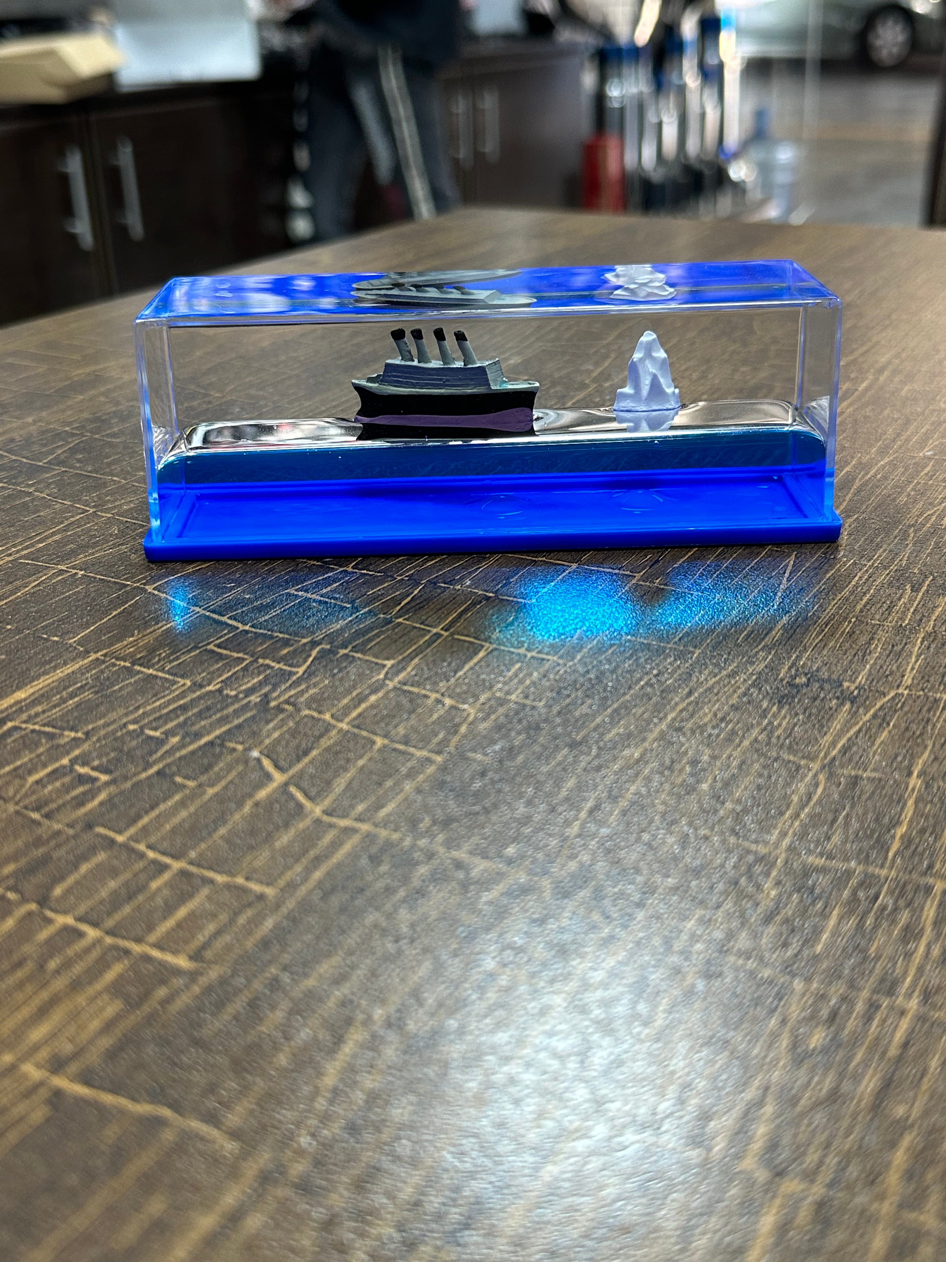 Titanic Cruise Ship Fluid Floating Decoration For Car Dashboard