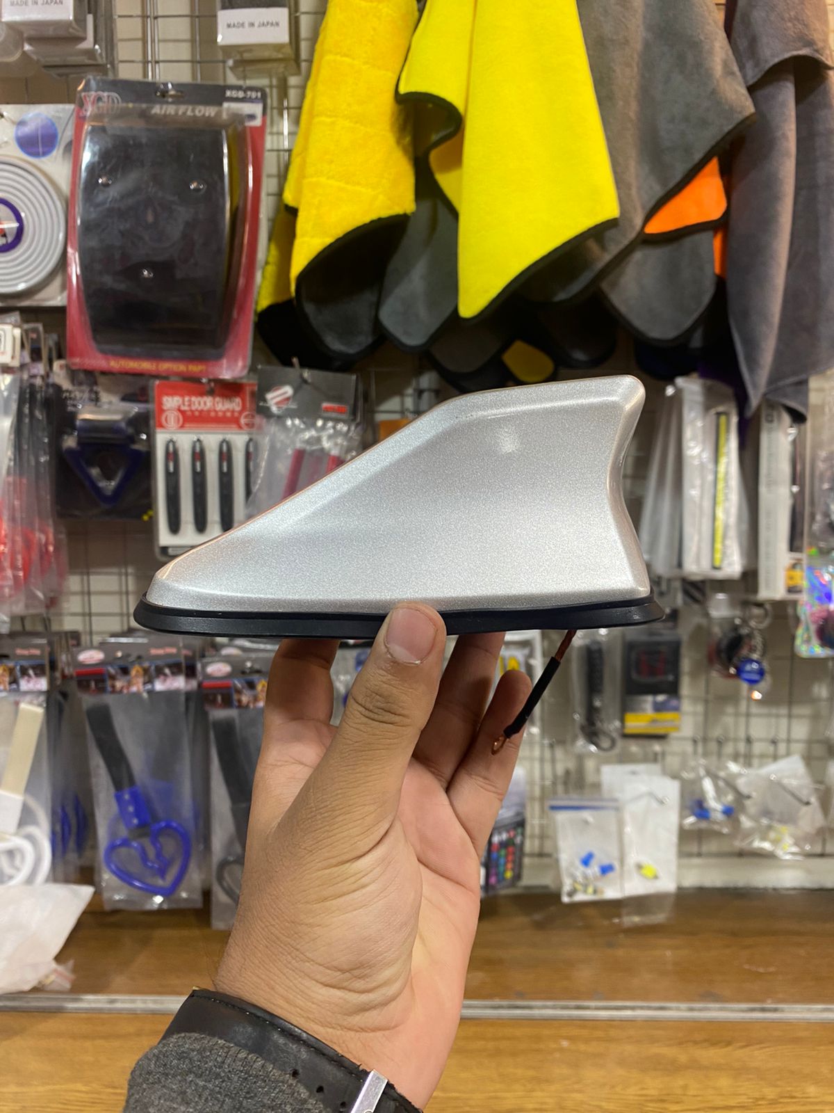 Universal JSR Style Aero Hybrid Antenna Shark Fin