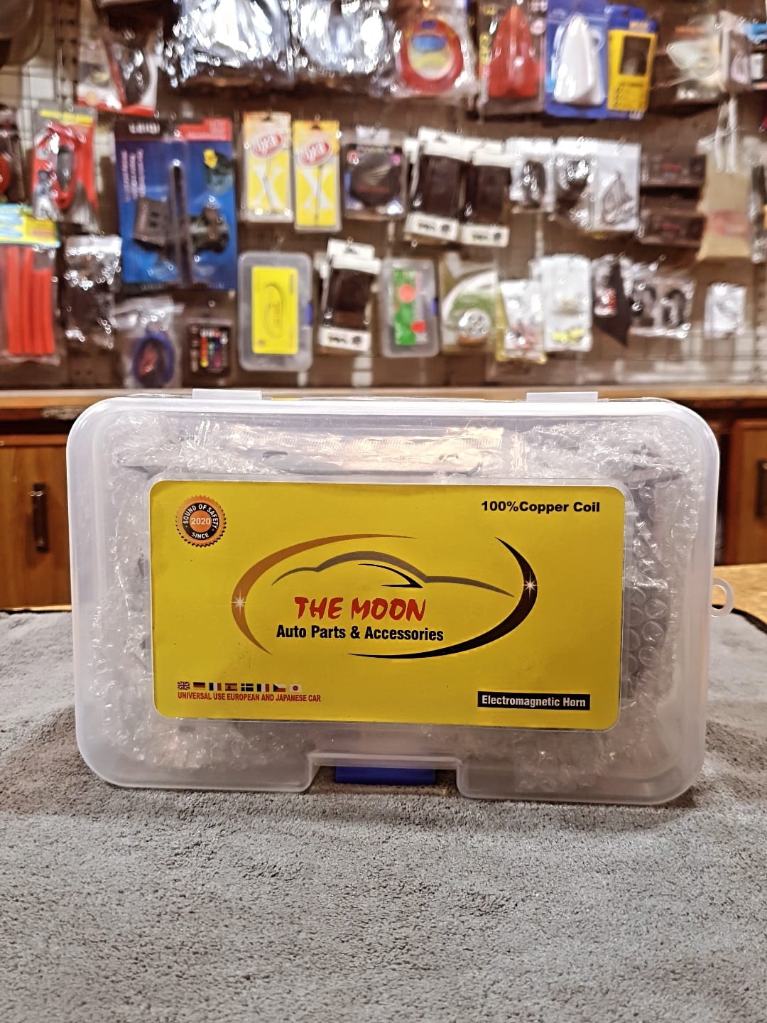 The moon Horn 100% Cooper Coil Horn